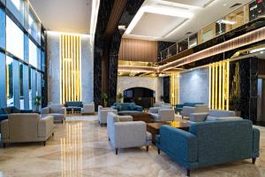 Posezení v ubytování Mirnian Hotel