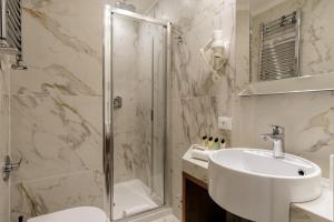 Koupelna v ubytování Hotel Smeraldo