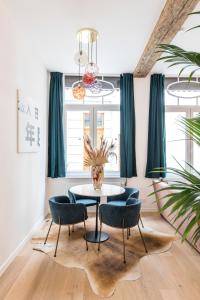 Beautiful appartment in the heart of Antwerp的休息区