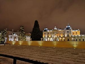 Budynek, w którym mieści się apartament