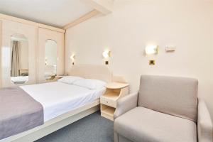 Postel nebo postele na pokoji v ubytování Hotel Gran Vista Plava Laguna