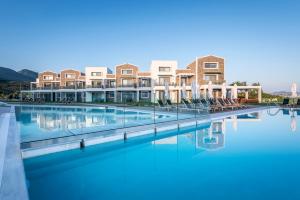 Πισίνα στο ή κοντά στο Thalassa Suites