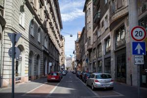 Η γειτονιά γύρω από ή μία γειτονιά κοντά σε αυτό το διαμέρισμα