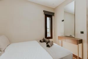 Кровать или кровати в номере AIORA villas