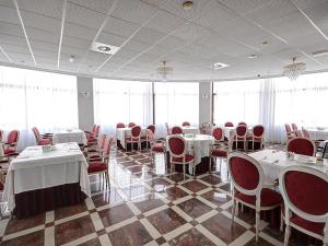 Restaurace v ubytování Hotel Vila-real Azul