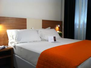 Gallery image of Holidays S.Lorenzo Guest House New in Rome