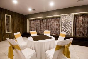 A seating area at The River Front Resort