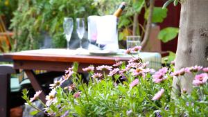 Ein Garten an der Unterkunft Atlantic Hotel Garni