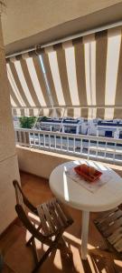 A balcony or terrace at Piso completo de 1 habitación y sofá cama en Canet de Berenguer WIFI incluido