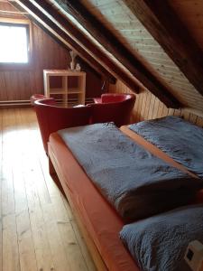 Postel nebo postele na pokoji v ubytování Hostel Rotschuo Jugend- und Familienferien