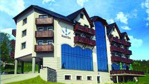 Budynek, w którym mieści się hotel