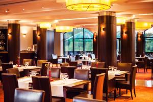 Restauracja lub miejsce do jedzenia w obiekcie Hotel Era