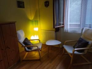 Posedenie v ubytovaní Hamvaskői Vadászház