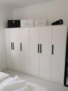 Zdjęcie z galerii obiektu PRZYTULNY APARTAMENT Z KOMINKIEM PRZY JEZIORZE w Bornem-Sulinowie