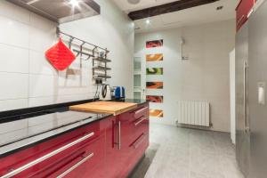Kuchyňa alebo kuchynka v ubytovaní Casa txema tu casa en Bilbao