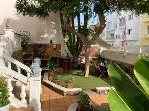 A garden outside Corralejo Garden&Relax