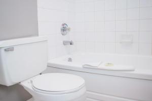 Ένα μπάνιο στο Sandman Inn Kamloops