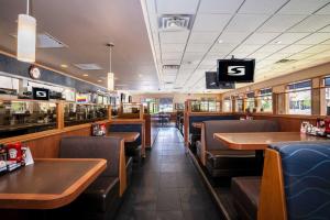 Εστιατόριο ή άλλο μέρος για φαγητό στο Sandman Inn Kamloops