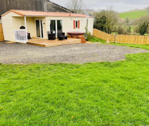 Foto de la galería de Private country caravan surrounded by fields en Liskeard