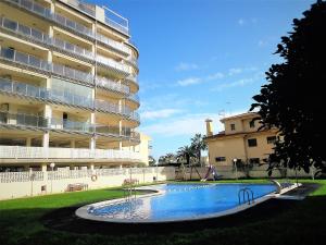 Πισίνα στο ή κοντά στο Paseo Maritimo 4 Pta 30 LEK