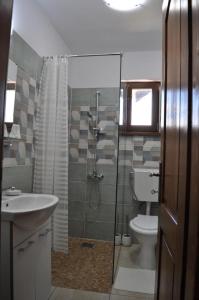 Ένα μπάνιο στο Casa Mucenic