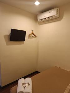 TV a/nebo společenská místnost v ubytování SO Hotel