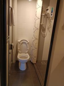 Koupelna v ubytování SO Hotel