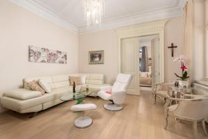 Кът за сядане в Villa Sokol Apartments Opatija center