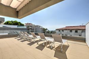 En balkong eller terrass på New Modern 3 Bed Apartment Puerto Banus