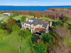 Luxury 5 Acre Private Estate on Lake Ray Roberts