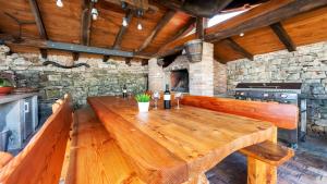 Ảnh trong thư viện ảnh của Villa Tomani by Villas Holiday ở Krmed