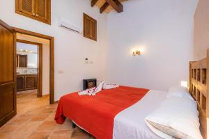 Postel nebo postele na pokoji v ubytování Villa Toni i María + 19 fotografií
