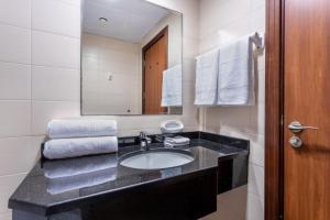 Koupelna v ubytování Live spacious 3BR apartment all En Suite & Balcony
