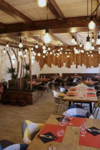 Imagen de la galería de Auberge du Grand Champ, en Lalley