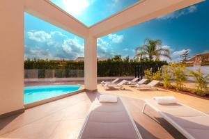 Swimmingpoolen hos eller tæt på Gelso Bianco Boutique Apartments