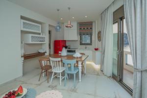 Cucina o angolo cottura di Almyra Seaside House Mochlos