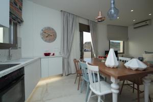 Cucina o angolo cottura di Almyra Seaside House Mochlos