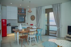 Cucina o angolo cottura di Almyra Seaside House Mochlos