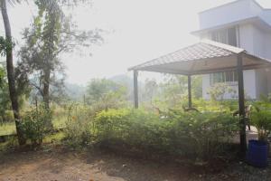 Zahrada ubytování Ivy Maitri Farm 3 Bhk with Private Pool - Badlapur