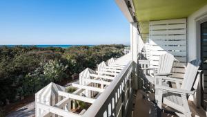 A balcony or terrace at WaterColor Inn & Resort