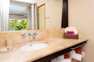 Phòng tắm tại EAST KEYS - East Lagoon Suites