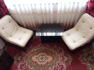A seating area at Cusco Bed and Breakfast