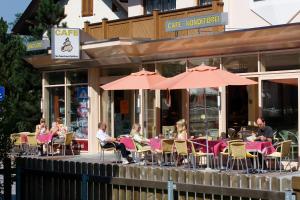 Restauracja lub miejsce do jedzenia w obiekcie Pension Schenkenfelder