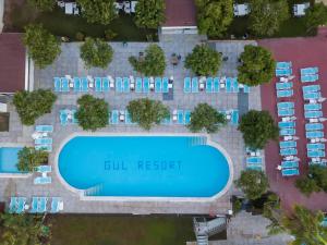 Bazén v ubytování Armas Gul Beach nebo v jeho okolí