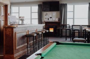 Τραπέζι μπιλιάρδου στο Hokitika Pioneer Hotel