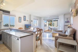 Fotografia z galérie ubytovania Apartamento Palmeras de Benavista v destinácii Estepona + 17 fotografií