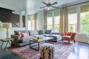 WanderJaunt - Tower - 3BR with Roof Deck - Midtown