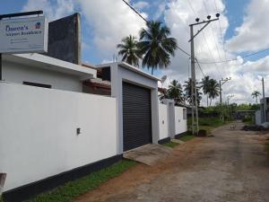 Gallery image of Queens Airport Residence in Negombo