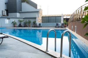 A piscina em ou perto de Doğa Thermal Health & Spa