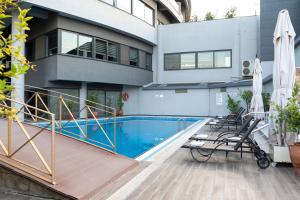 A piscina em ou perto de Doğa Thermal Health & Spa
